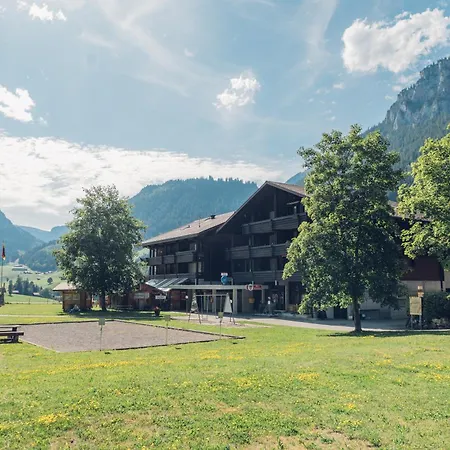 Traumhafte Alpenwohnung Mit Bergblick Balkon Wiriehorn 公寓 Diemtigen